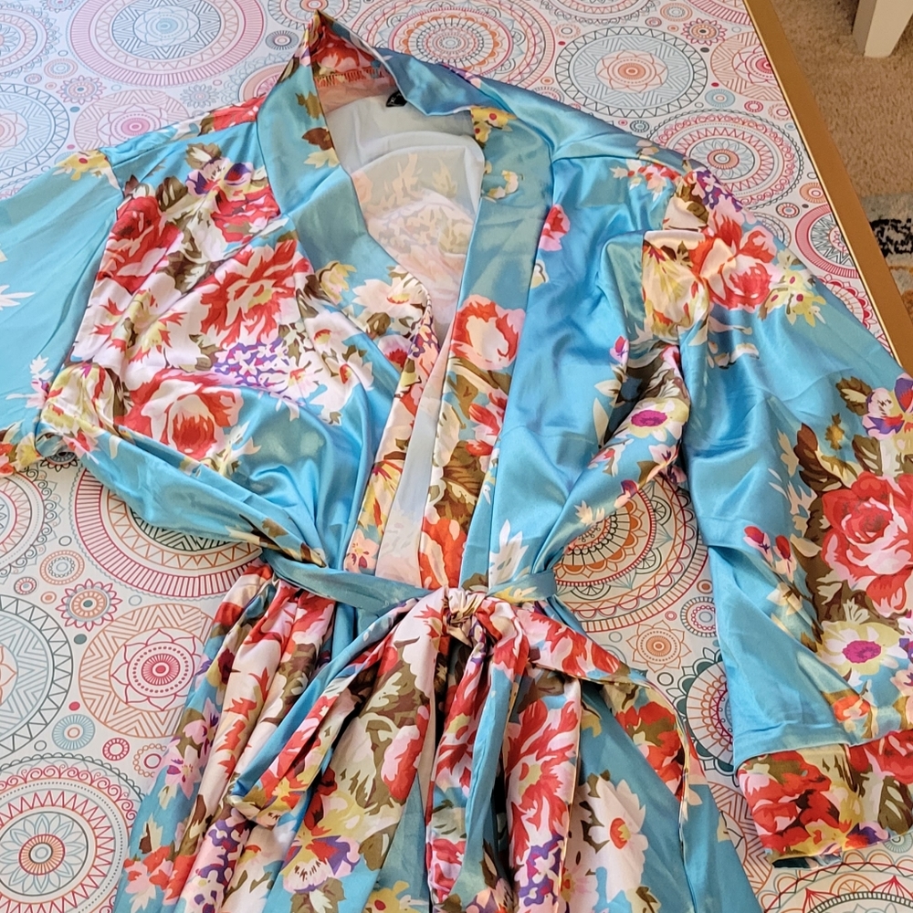 Silky 3/4 Length Robe